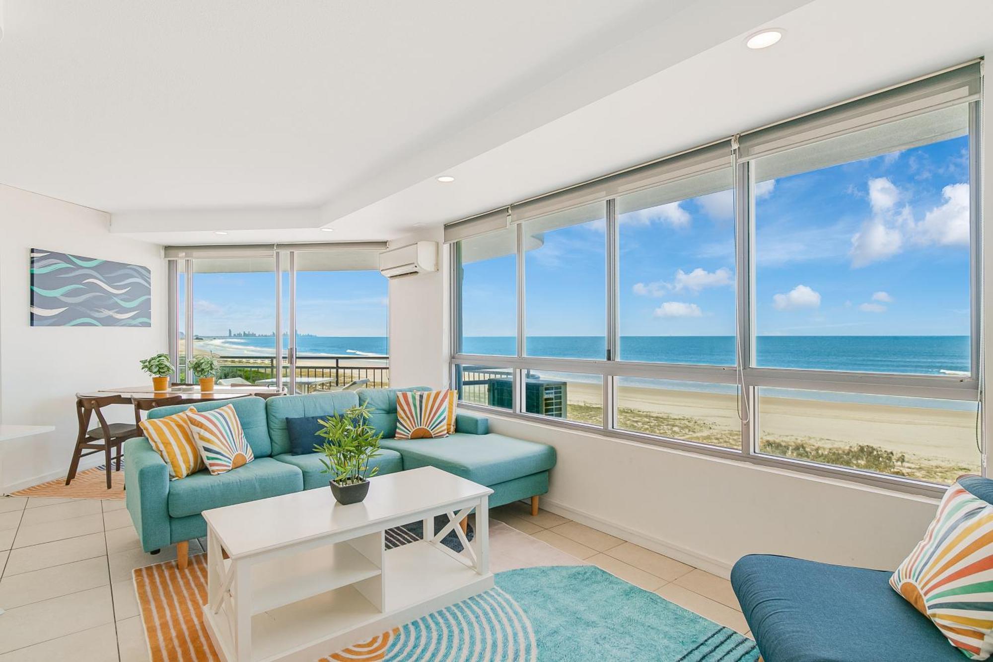 Oceanside Resort - Absolute Beachfront Apartments Gold Coast Exterior foto