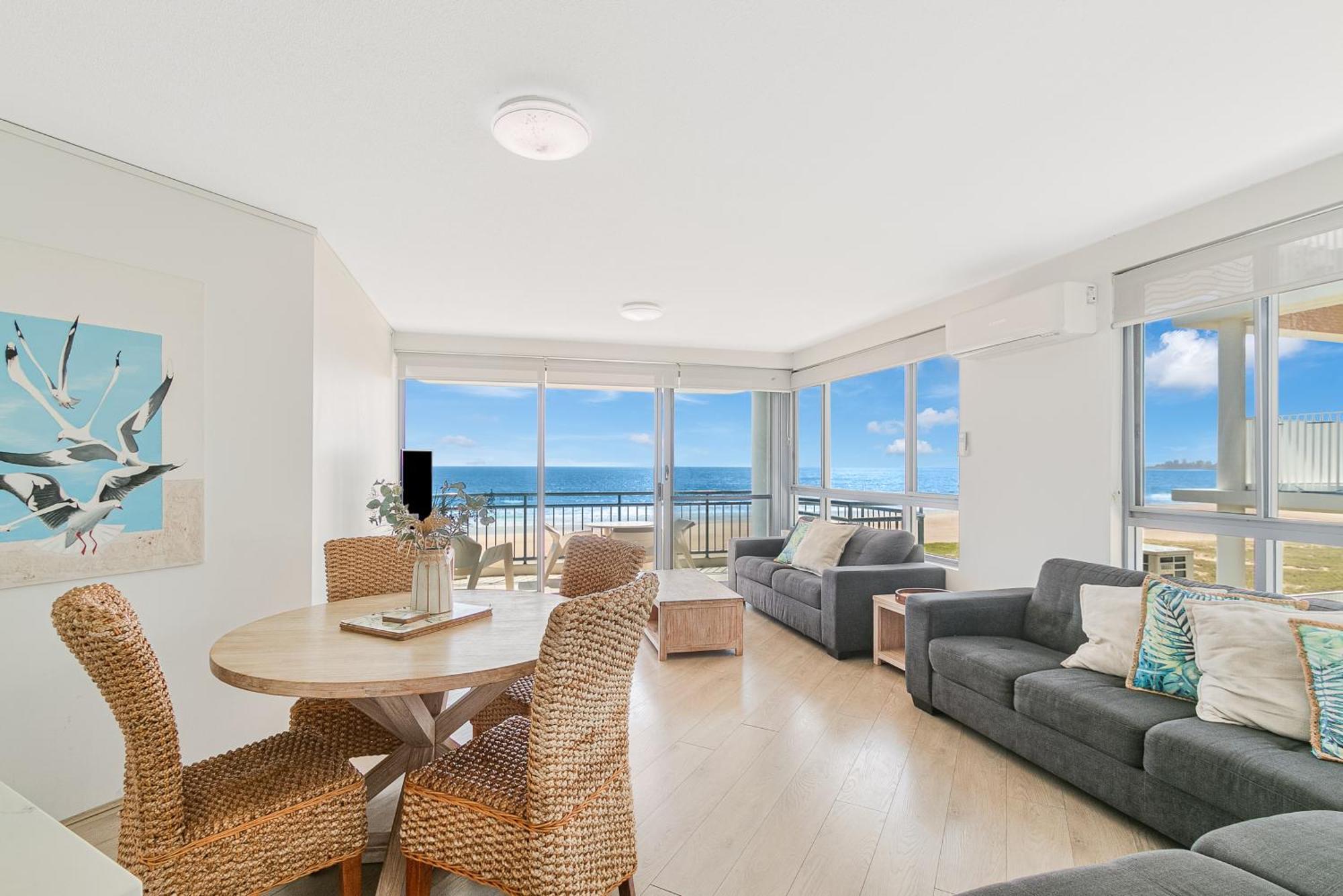 Oceanside Resort - Absolute Beachfront Apartments Gold Coast Exterior foto