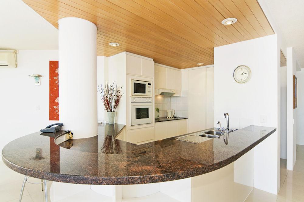 Oceanside Resort - Absolute Beachfront Apartments Gold Coast Exterior foto